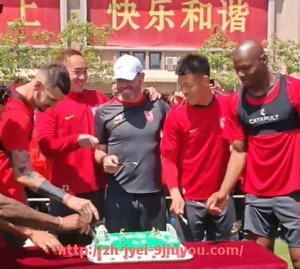 jiuyou九游娱乐-梅西是否参与西甲联赛全记录与数据分析